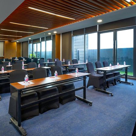 Summit Hotel Greenhills Quezon City Εξωτερικό φωτογραφία