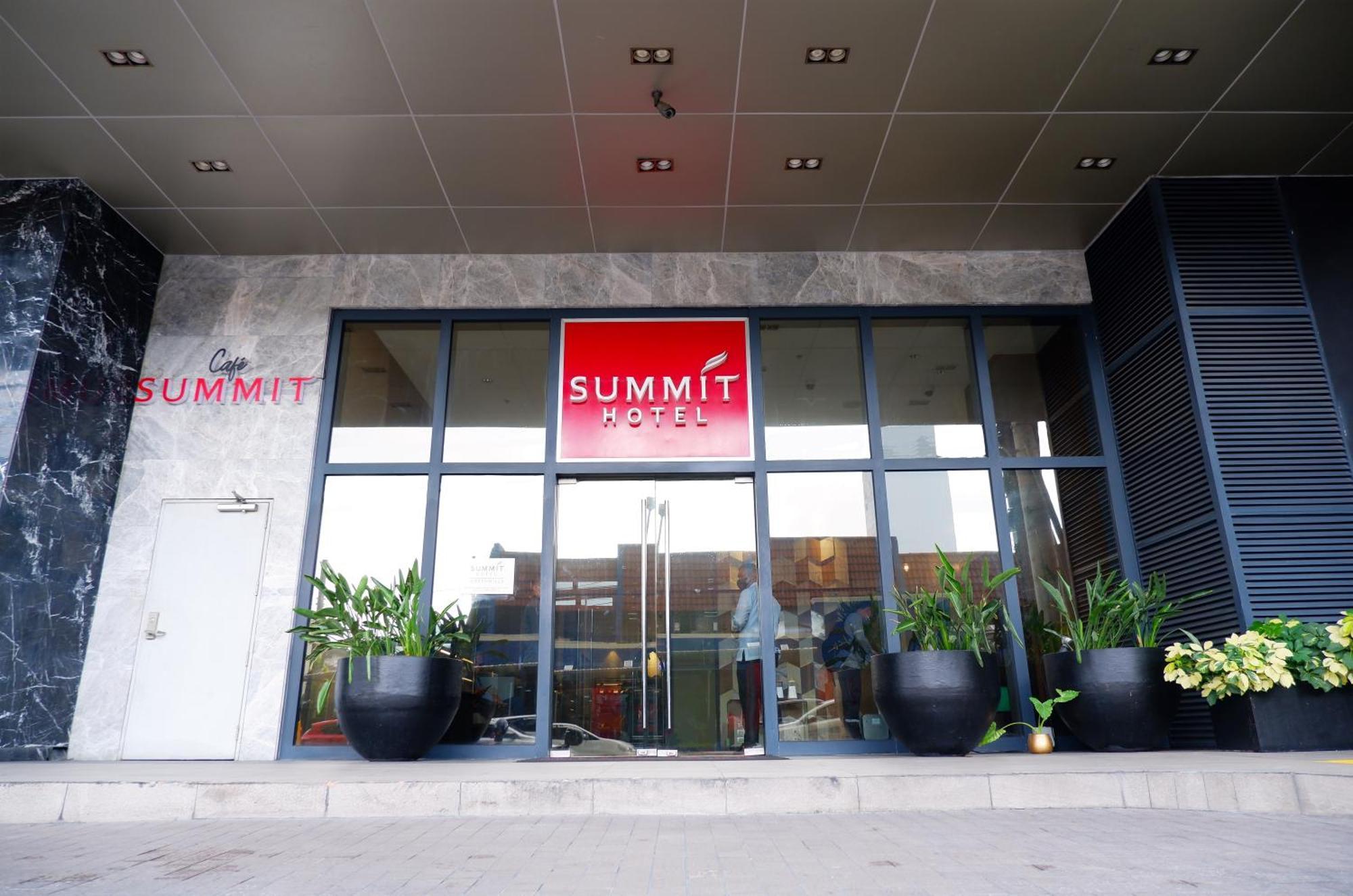 Summit Hotel Greenhills Quezon City Εξωτερικό φωτογραφία