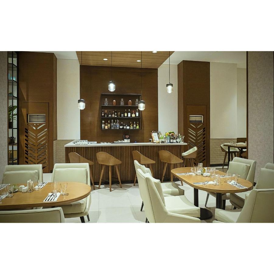 Summit Hotel Greenhills Quezon City Εξωτερικό φωτογραφία