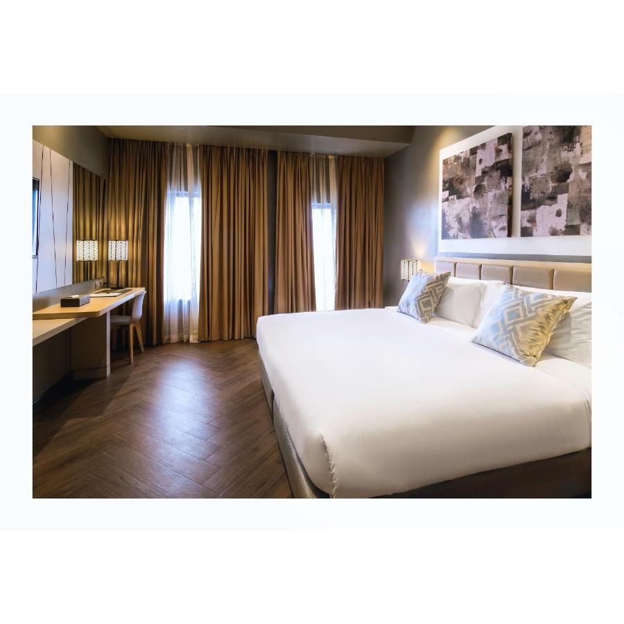 Summit Hotel Greenhills Quezon City Εξωτερικό φωτογραφία